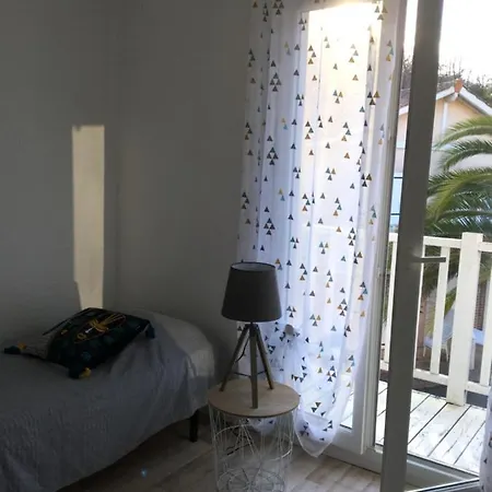 Anglet- Biarritz T3 Dans Avec Piscine * Anglet