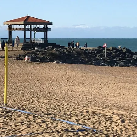 Anglet- Biarritz T3 Dans Avec Piscine
