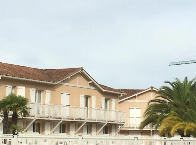 Anglet- Biarritz T3 Dans Avec Piscine Anglet